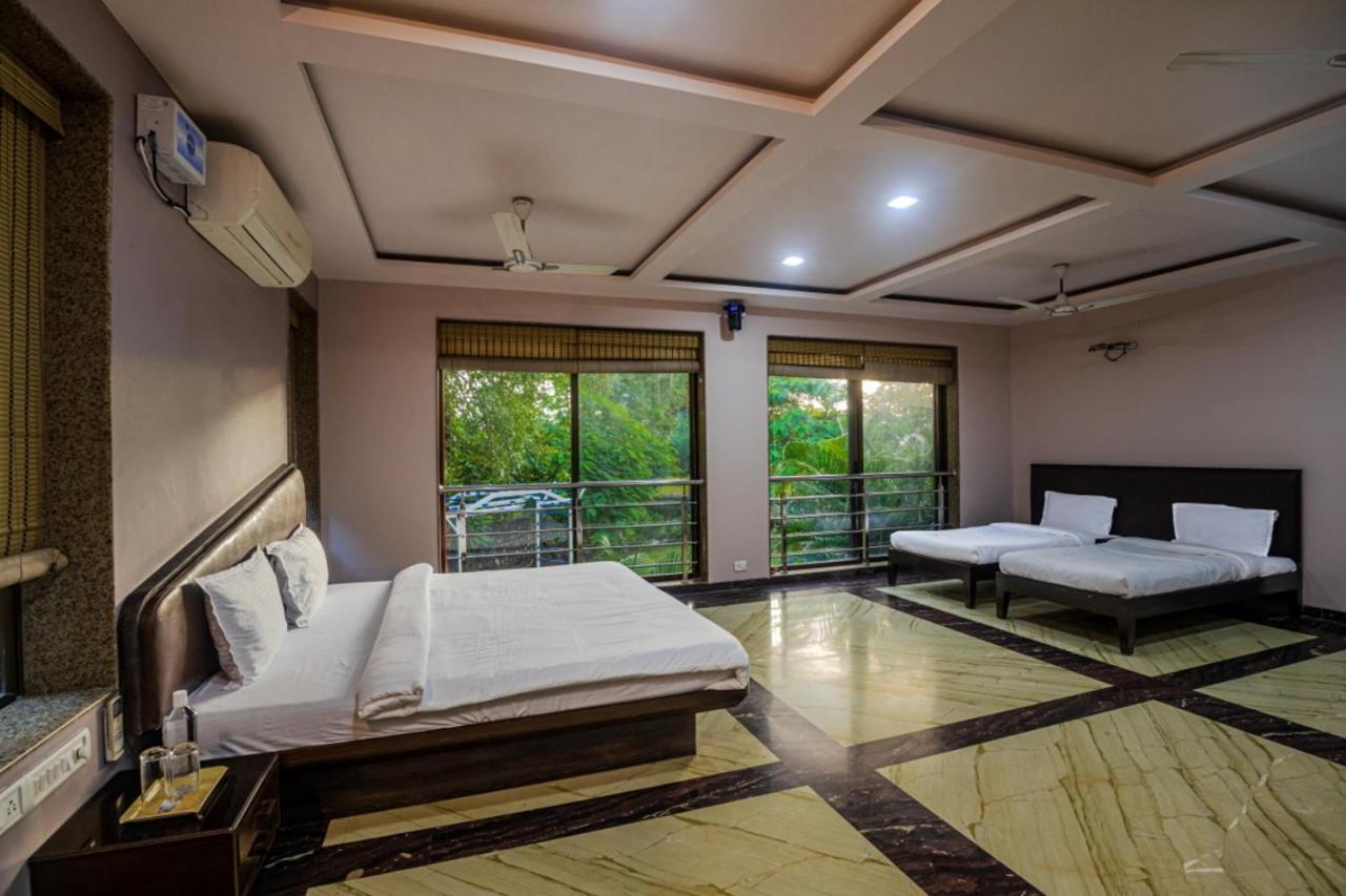 Saffronstays Aura, Alibaug - Luxury Pool Villa With A Game Room And Spacious Lawn Alībāg Εξωτερικό φωτογραφία