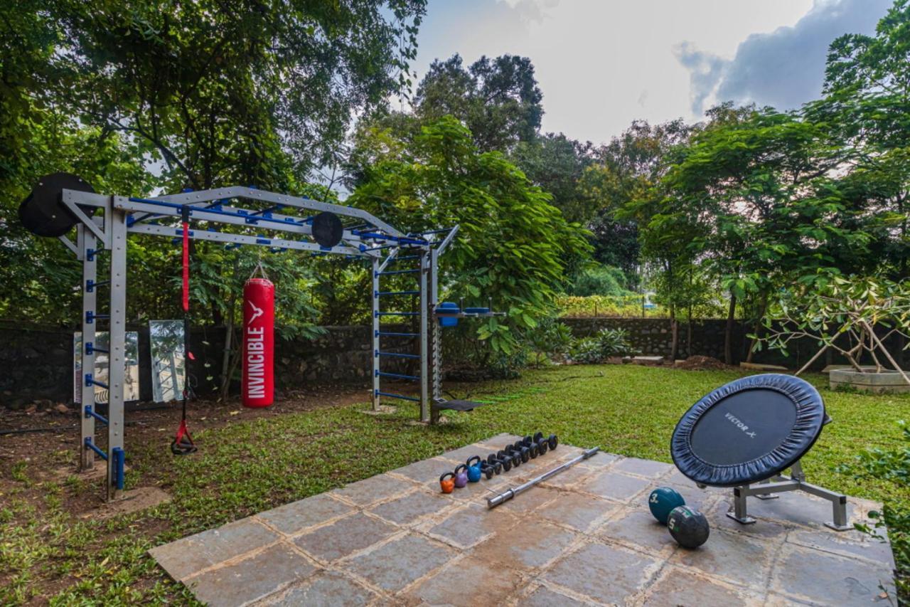 Saffronstays Aura, Alibaug - Luxury Pool Villa With A Game Room And Spacious Lawn Alībāg Εξωτερικό φωτογραφία