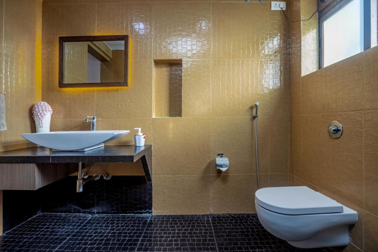 Saffronstays Aura, Alibaug - Luxury Pool Villa With A Game Room And Spacious Lawn Alībāg Εξωτερικό φωτογραφία