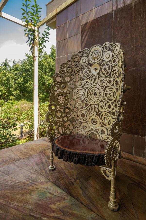 Saffronstays Aura, Alibaug - Luxury Pool Villa With A Game Room And Spacious Lawn Alībāg Εξωτερικό φωτογραφία
